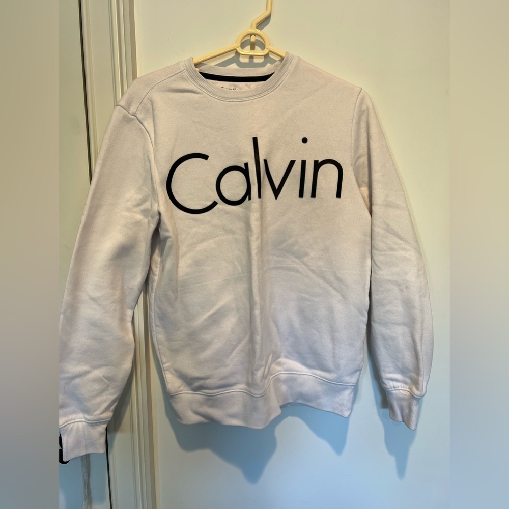 White Calvin Klein pullover sweatshirt